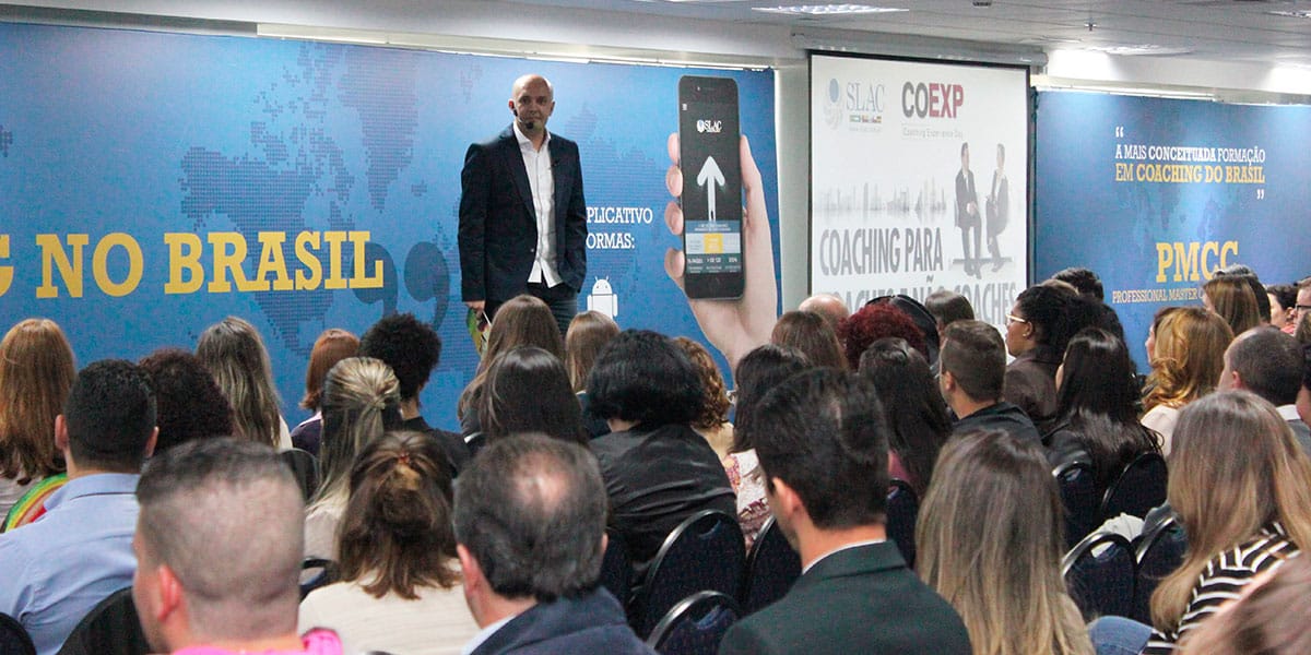 Como começa o trabalho de um coach profissional